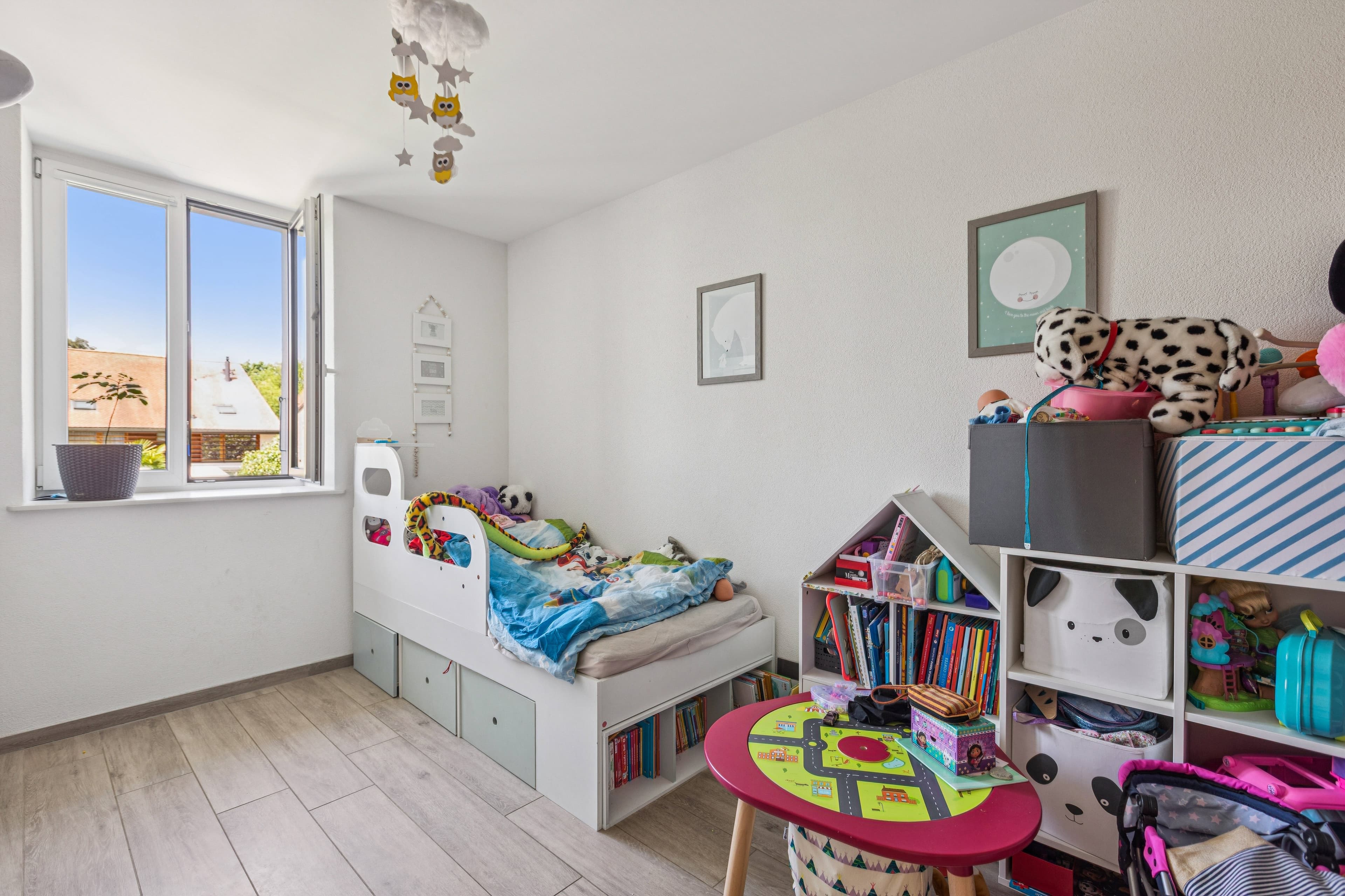 Une des chambres à coucher