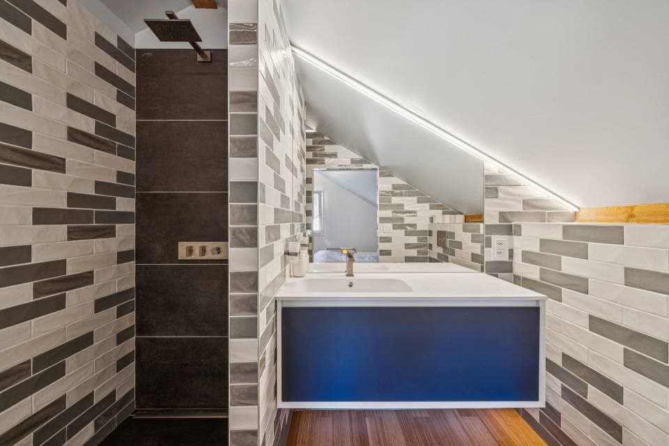 DUSCHRAUM SUITE