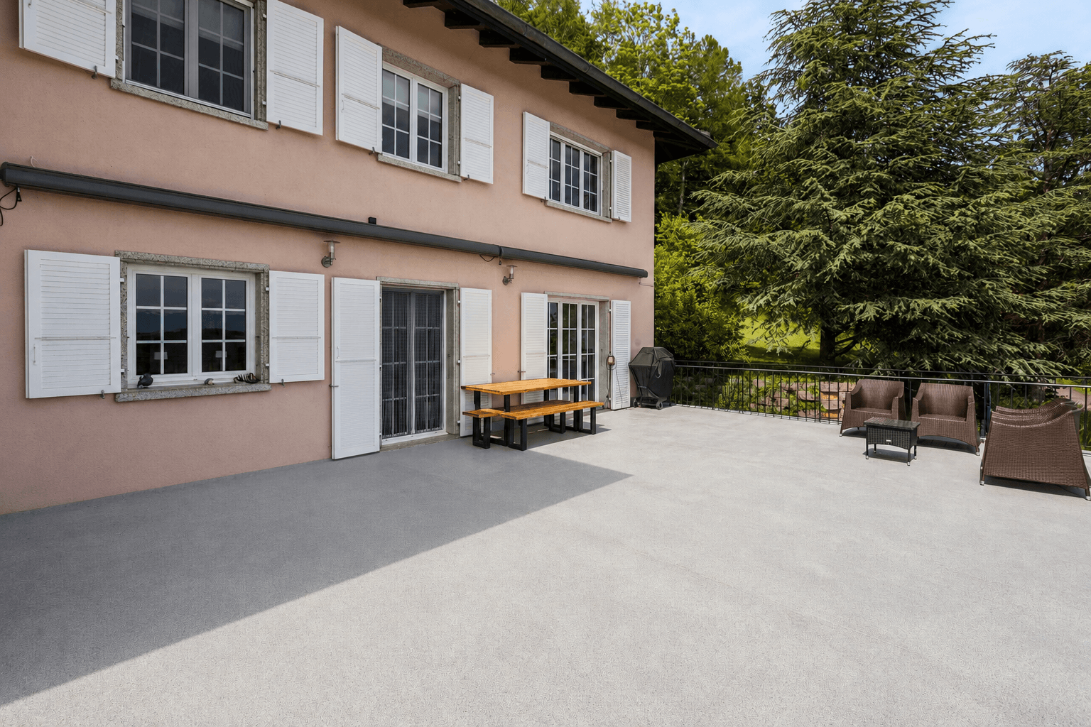 TERRASSE + VILLA