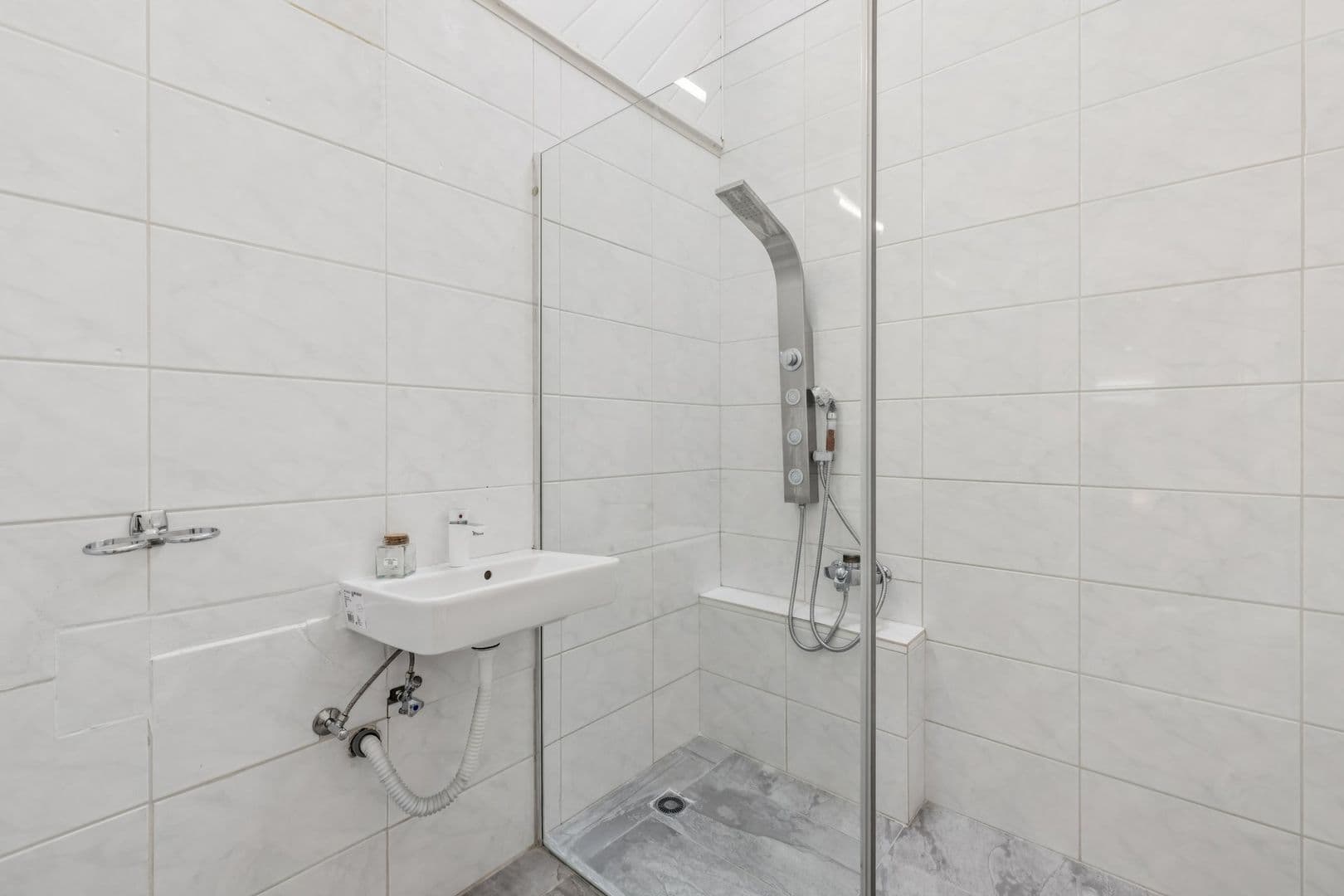 1ère salle de douche